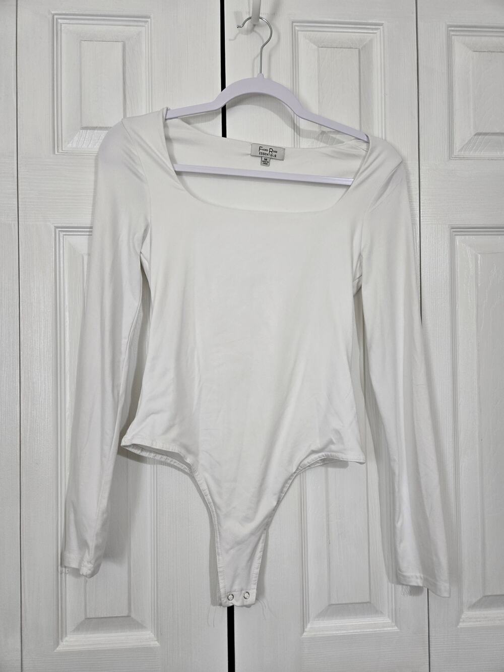 Faded rose medium women's white long sleeve bodysuit